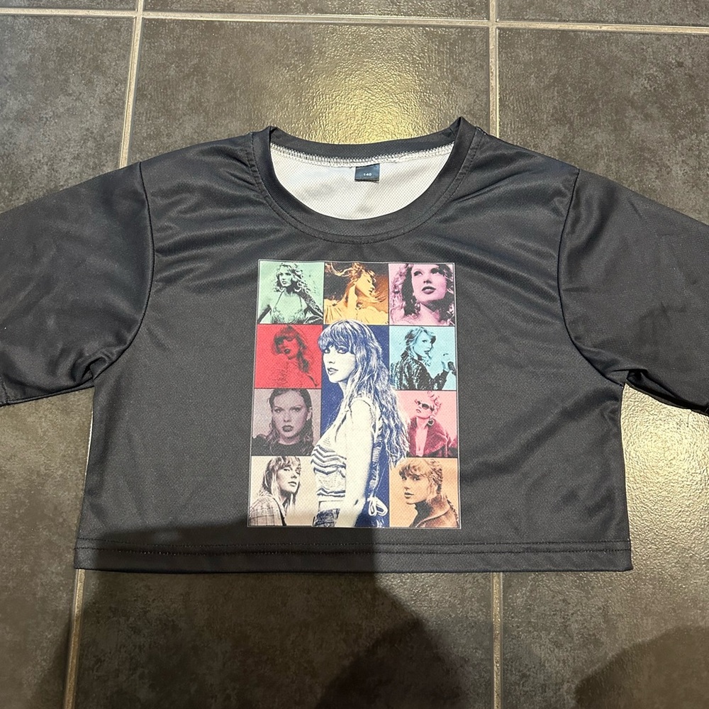 - Taylor Swift Crop Top Size 8/10
